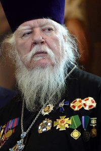 «Чтобы вырастить что-то в огороде, надо хотя бы убрать сорняки»