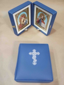 Складень ручной работы 14х13см.синяя экокожа,стекло вышит.крест(Арт.24226)(Беликов)